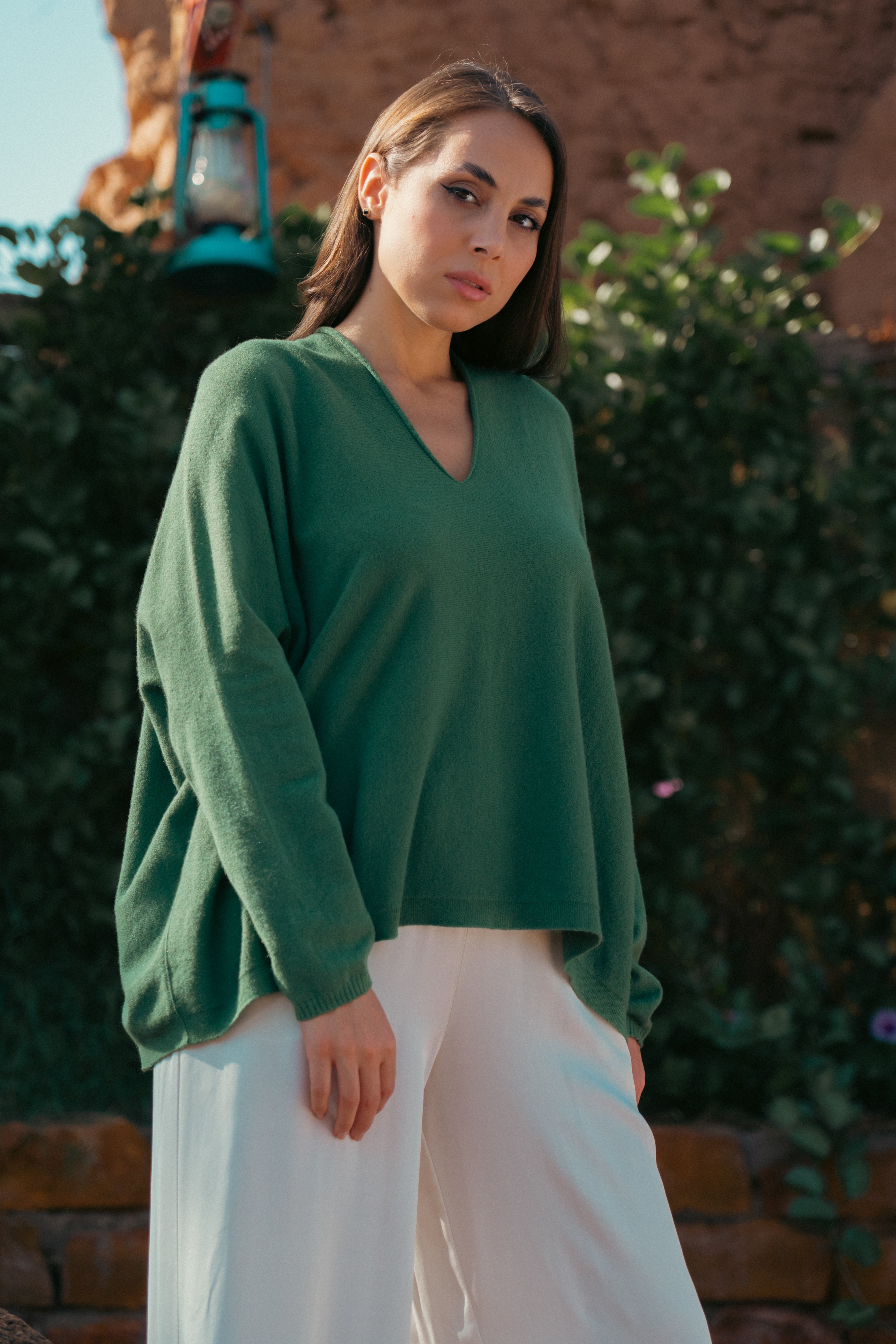 GREEN V NECK WOOL SWEATER