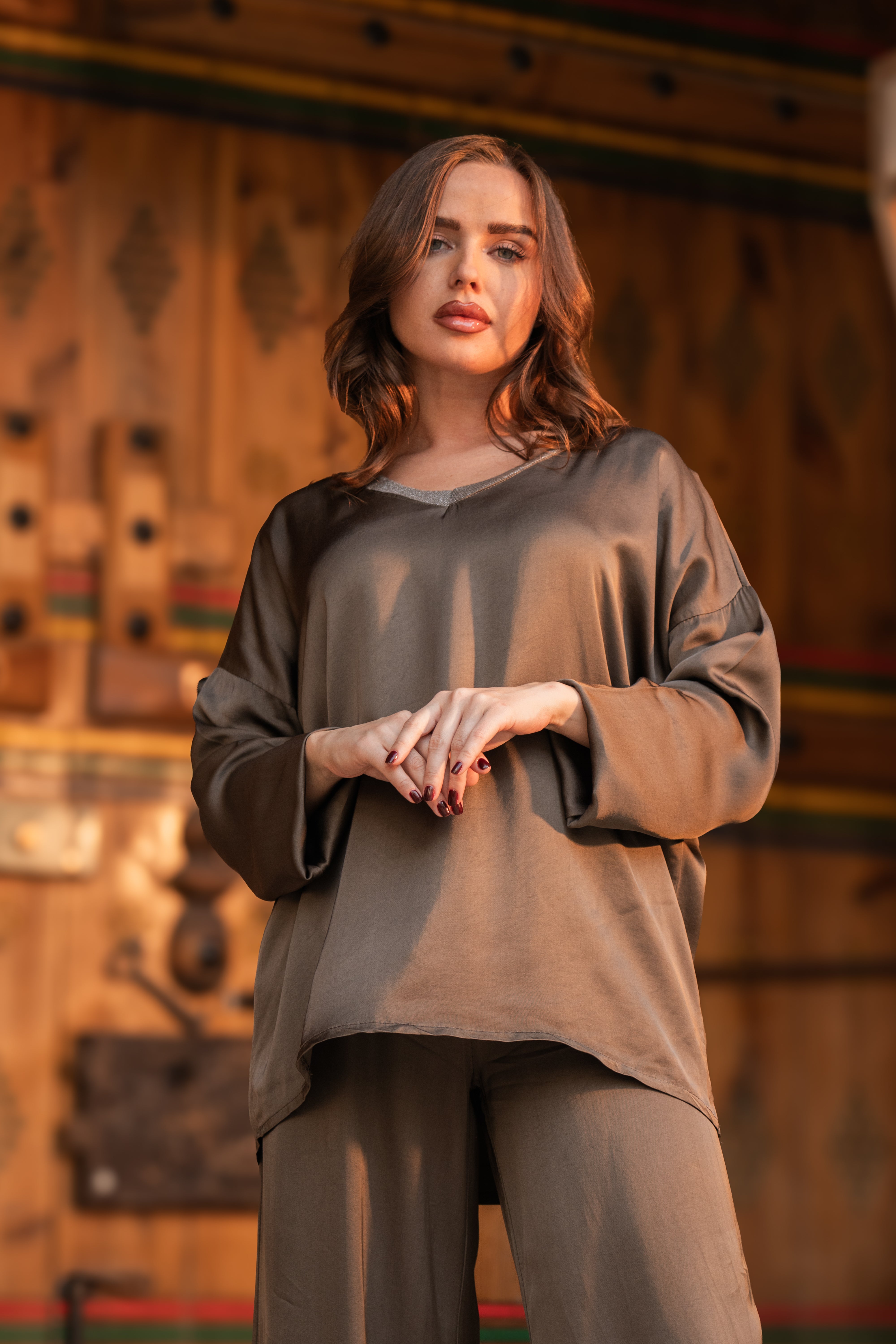 SAND SILK TOP LONG SLEEVES WITH COTTON NECK TRIM