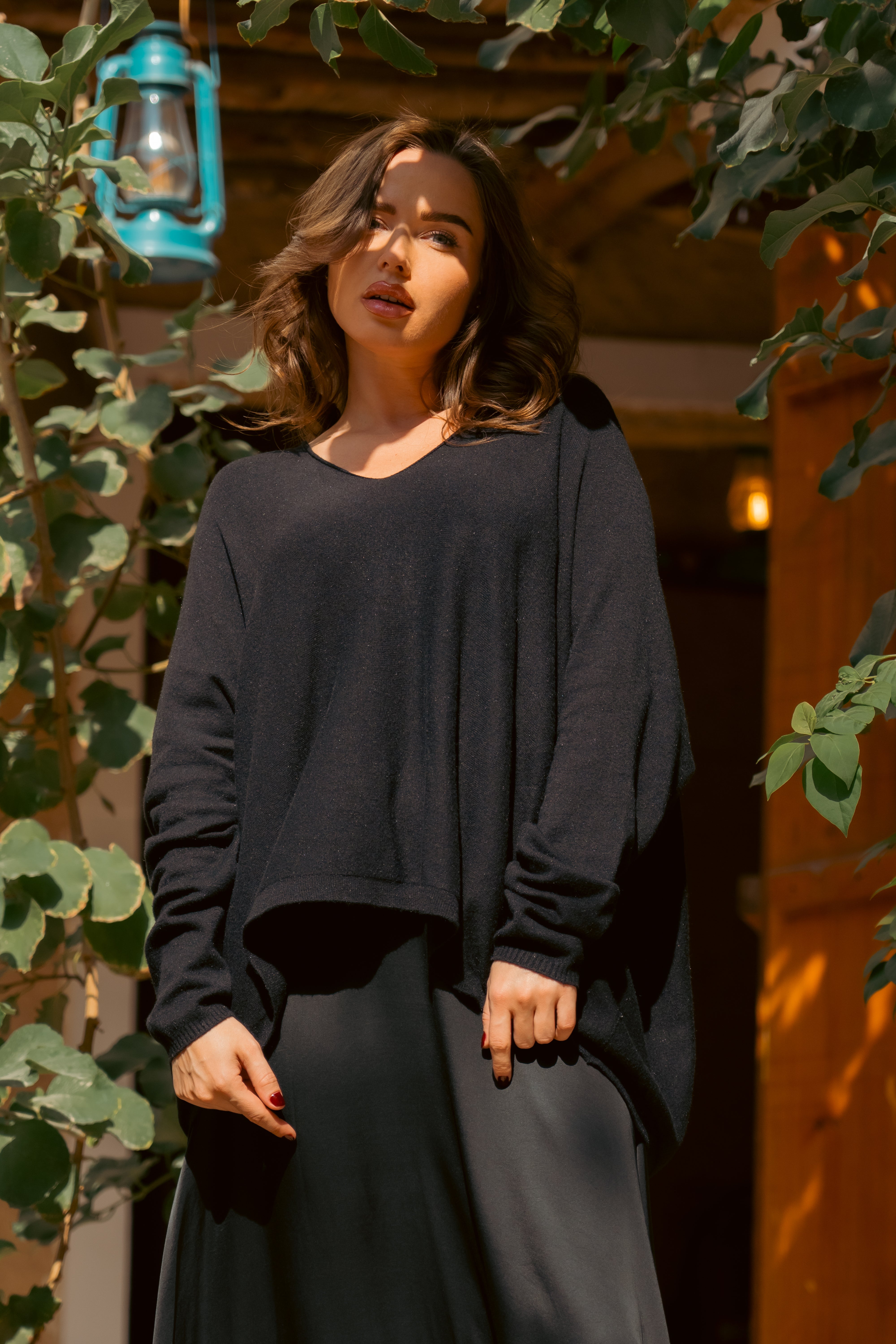 BLACK V NECK WOOL SWEATER